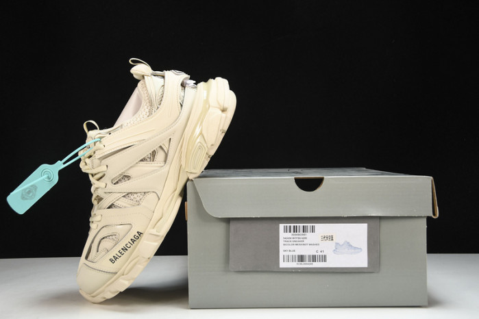 Ba*len*cia*ga track trainer    btt-039