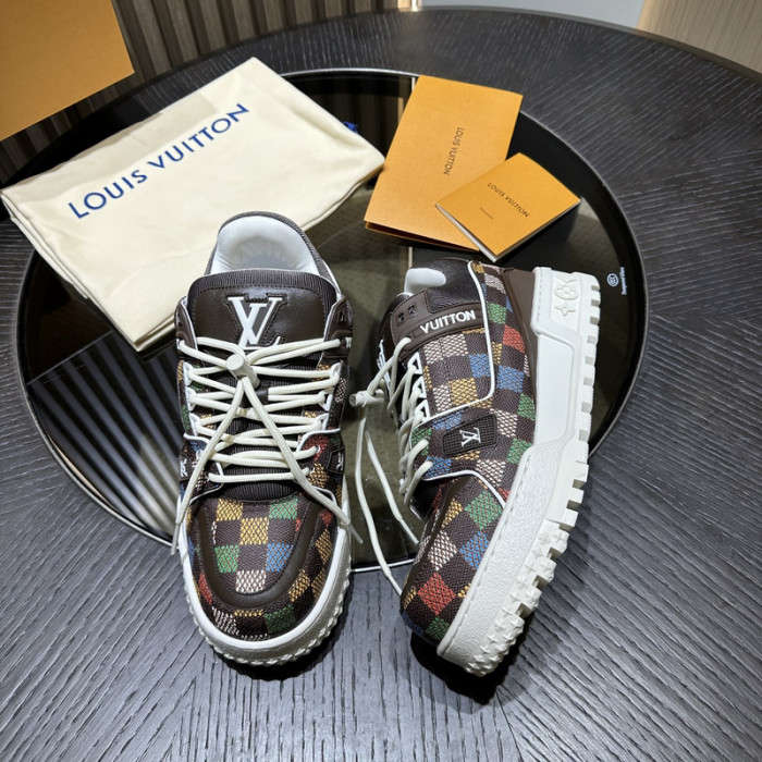L*VT TRAINER MAXI LTMI-001