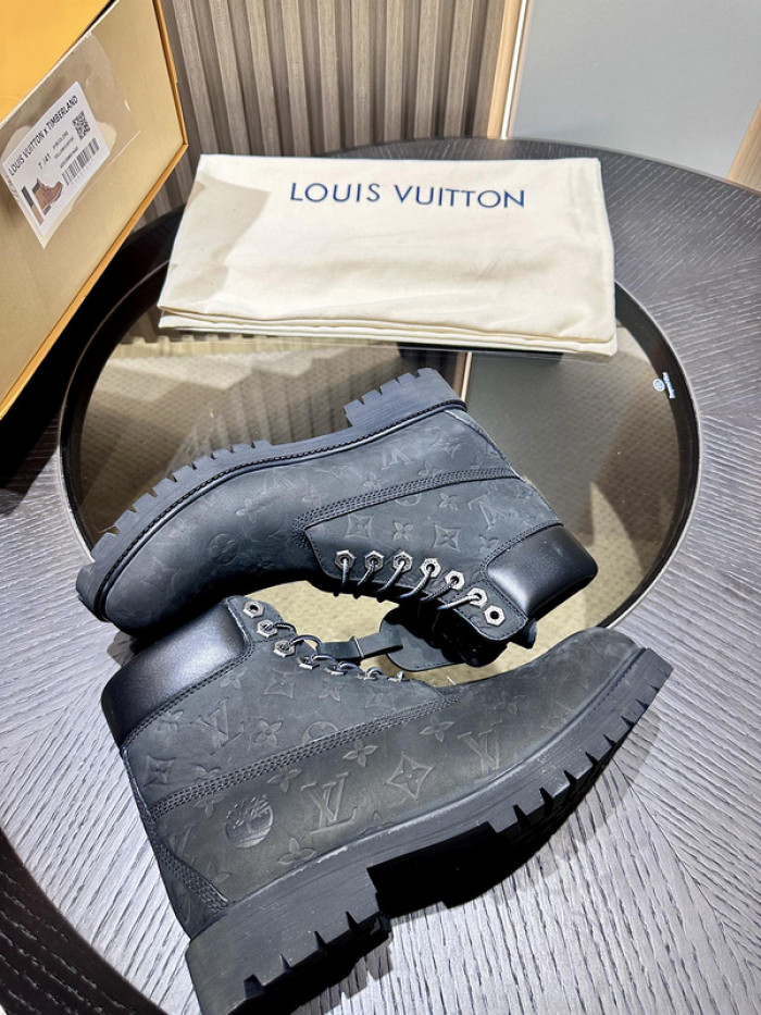 L**V**T* BOOTS LVTBS-017