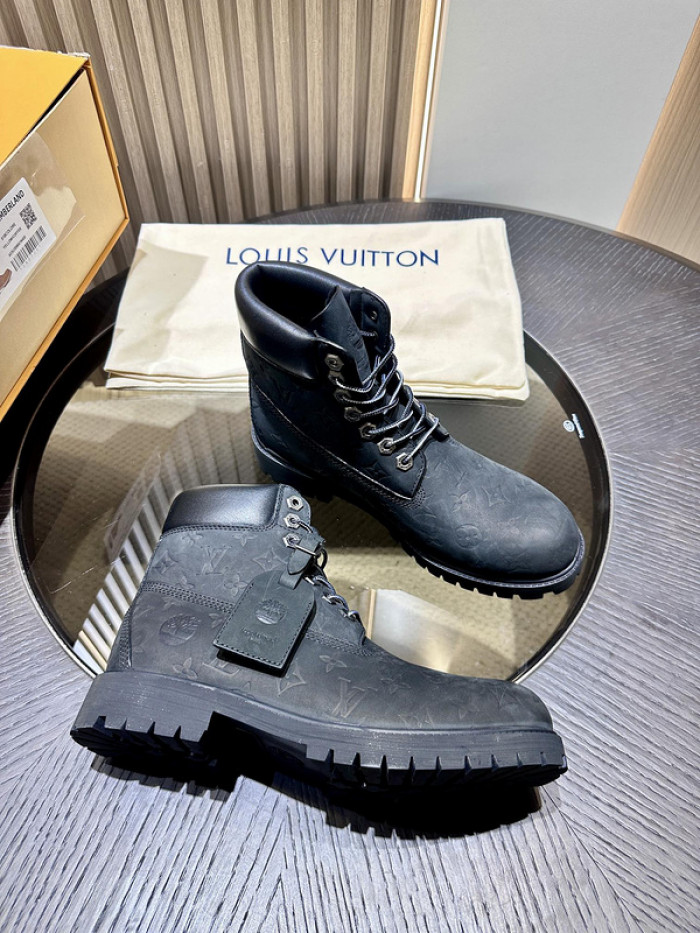 L**V**T* BOOTS LVTBS-017