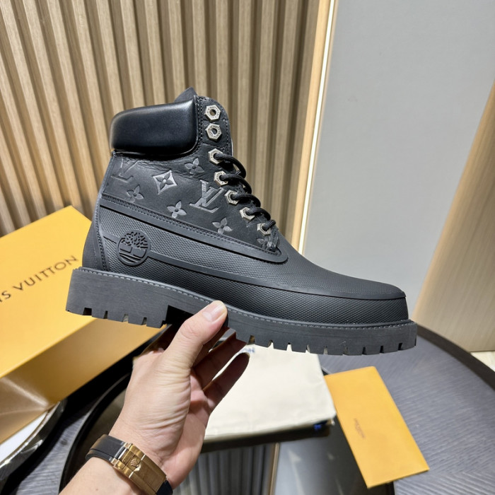 L**V**T* BOOTS LVTBS-024