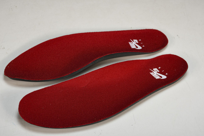 Nike SB x Jordan Air Jordan 4 "Sapphire" DR5415-102