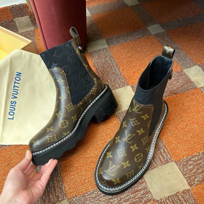 L**V**T* BOOTS LVTBS-034