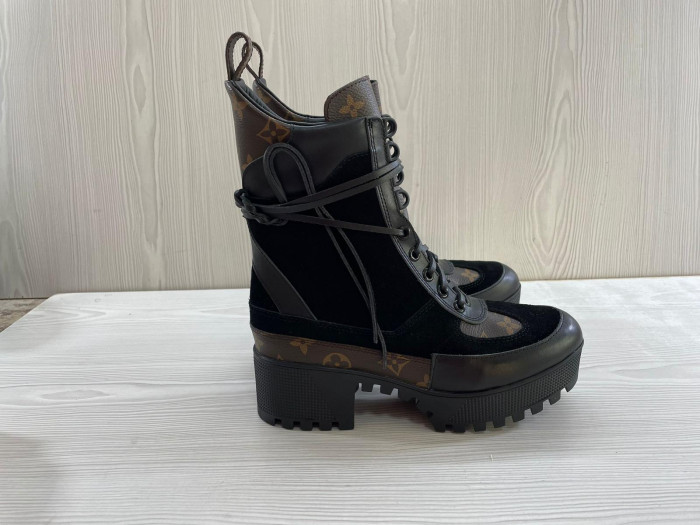 L**V**T* BOOTS LVTBS-037
