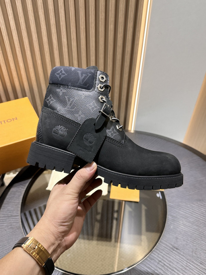 L**V**T* BOOTS LVTBS-008